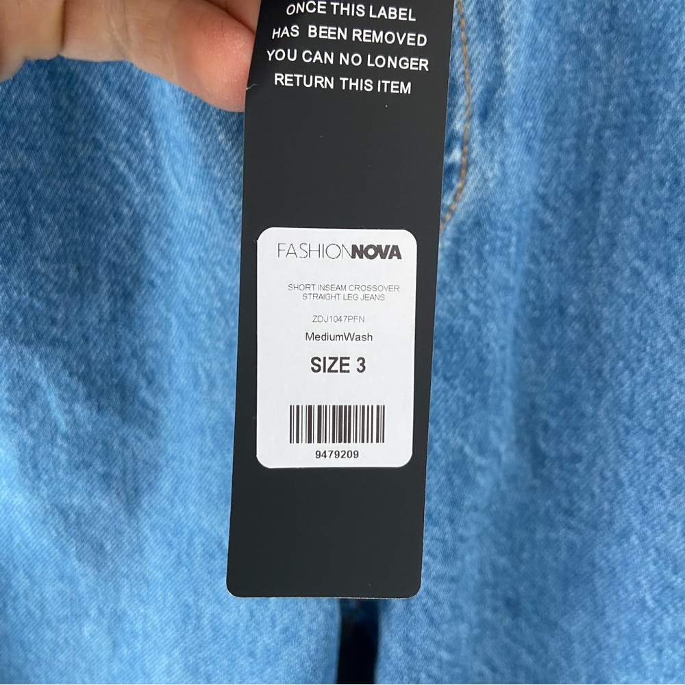 FashionNova Short Inseam Crossover Straight Leg Jeans womens size 3 - NWT - Picture 6 of 8